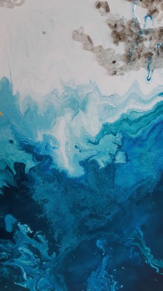 Глубокое синее море