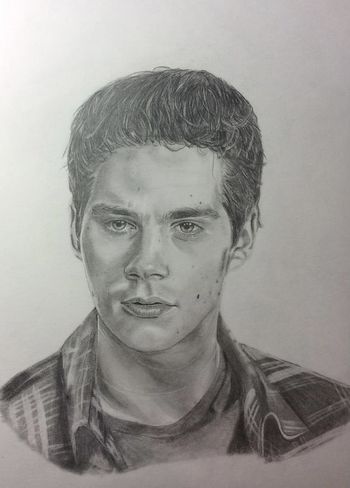 Портрет Дилана О’Брайена