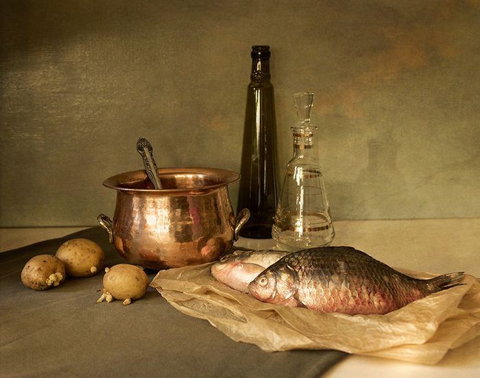 Натюрморт с медным котелком и рыбой